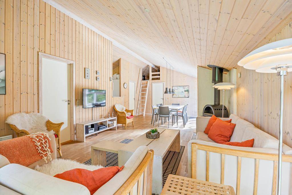 Gemütliches Ferienhaus mit Whirlpool, Sauna und Ofen in Lodbjerg Hede, Ringkøbing