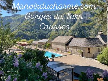 Chambre d’hôte pour 2 personnes, avec jacuzzi ainsi que jardin et piscine dans Lozère