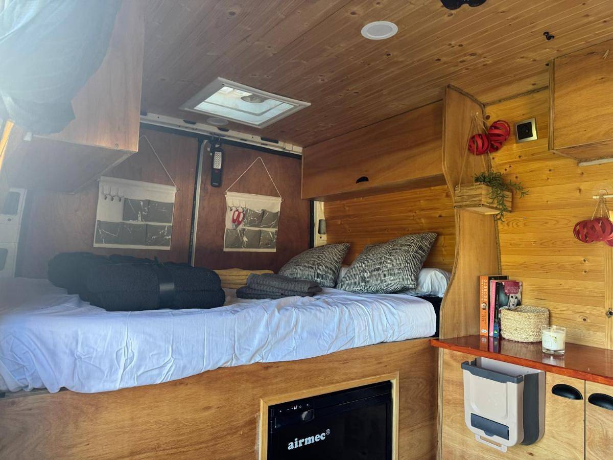 Furgoneta camper solo hospedaje sin conducción in Firgas, Gran Canaria Norte