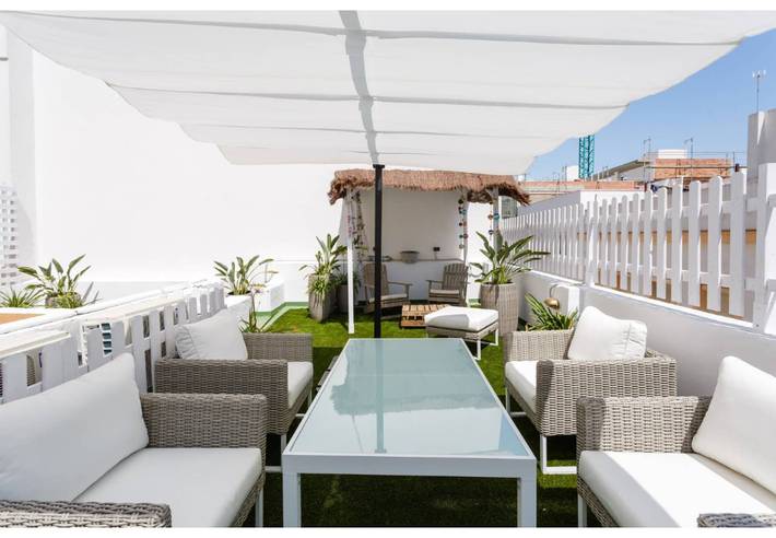 Vacation rental for 6 people, with terrace in Cádiz