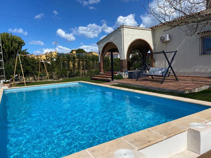 Chalet para 8 personas, con piscina, Se admiten mascotas en Provincia de Valencia