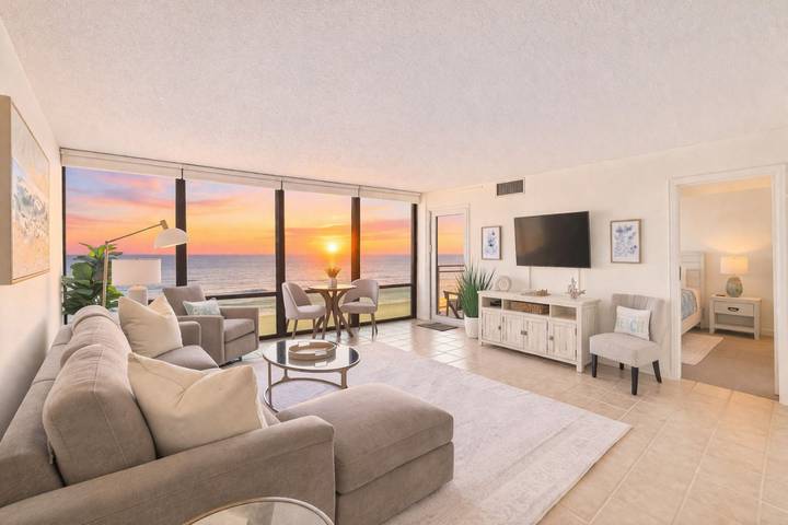 Apartamento de vacaciones para 6 personas, con vistas al mar además de piscina y balcón - 1