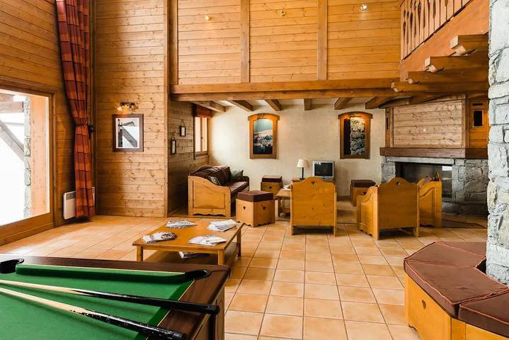 Appartement de vacances pour 4 personnes, avec Balcon et Jacuzzi ainsi que Terrasse et Sauna