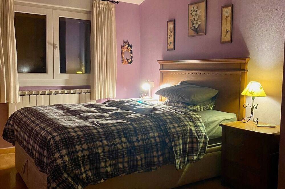 Casa Vacacional 'Plena Naturaleza Moralzarzal' con Vista a la Montaña, Piscina Compartida y Wi-Fi in Moralzarzal, Provincia de Madrid