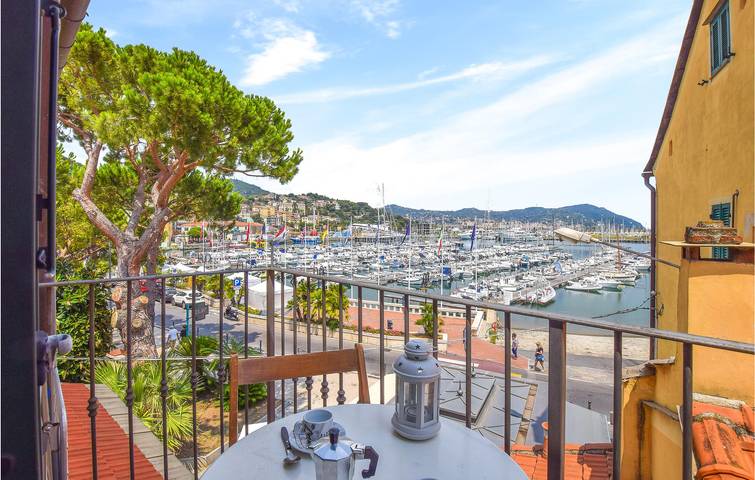 Gîte pour 5 personnes, avec terrasse, animaux acceptés à Imperia - 3