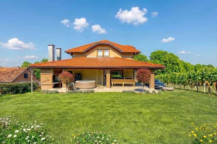 Ferienhaus für 8 Personen, mit Terrasse, mit Haustier
