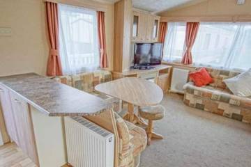 Static Caravan for 6 People in Stratford upon Avon, Heart of England, Photo 3