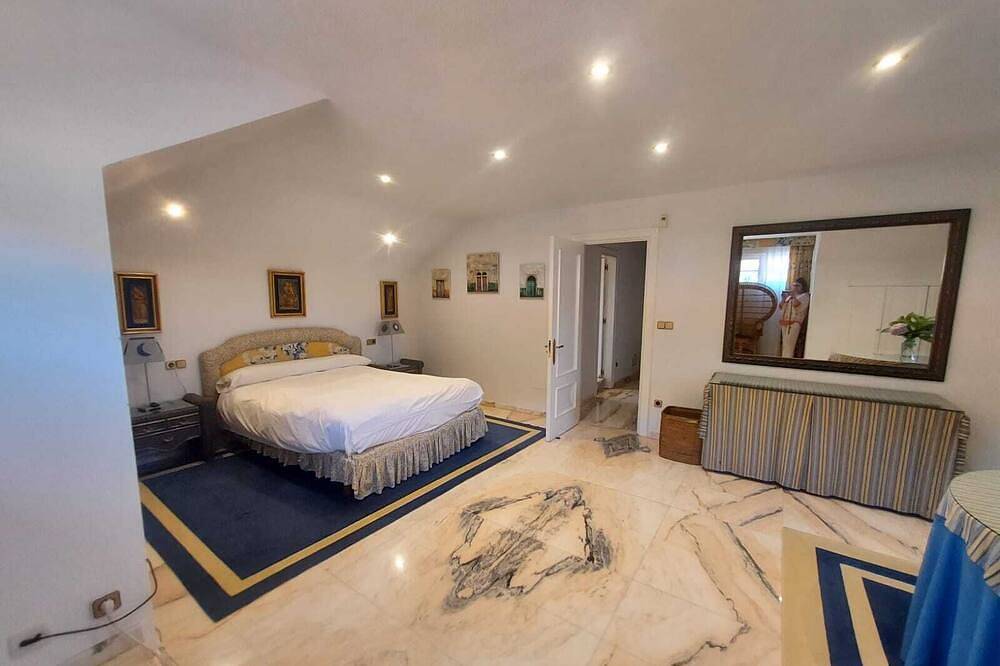 Casa Kusi Ribadesella (5 minutes walk from Santa Marina beach) in Ribadesella, Costa Verde (Spain)