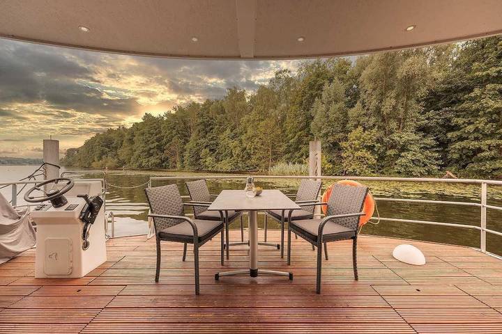 Ferienhaus für 4 Personen, mit Terrasse und Seeblick sowie Ausblick in Charlottenburg Berlin - 4