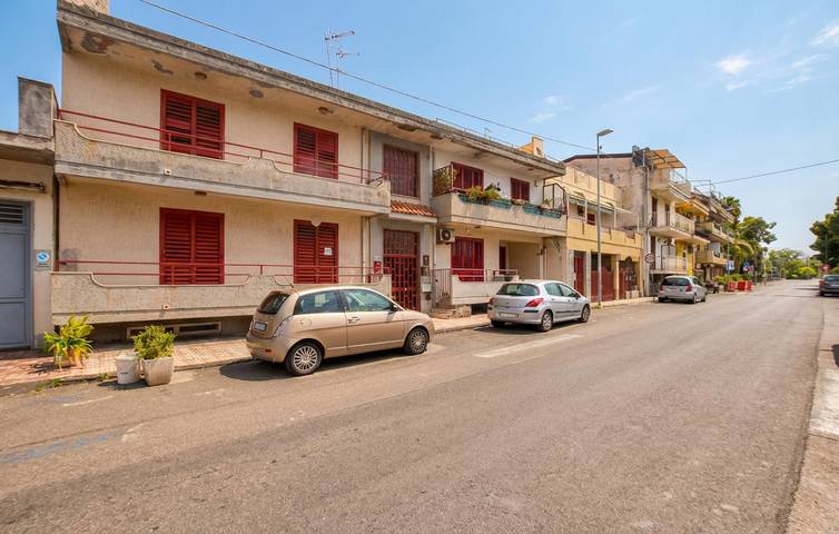 Appartamento per 5 persone, con Terrazza a Sant'Anna (Catane)
