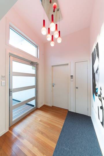 Holiday Home for 11 People in Surfers Paradise, Queensland, Photo 2