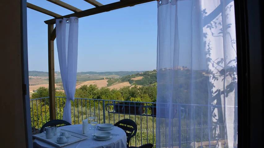 Appartamento per 4 persone, con terrazza a Terricciola