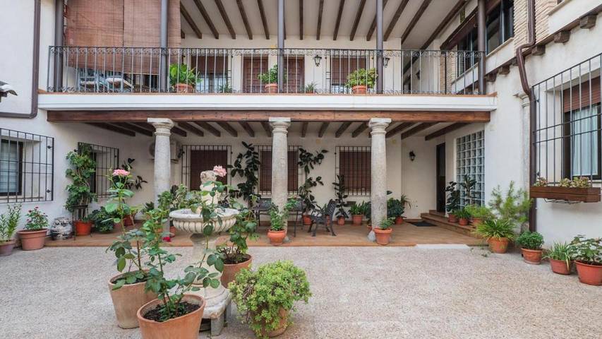 Casa rural para 2 personas, con jardín en La Puebla de Montalbán