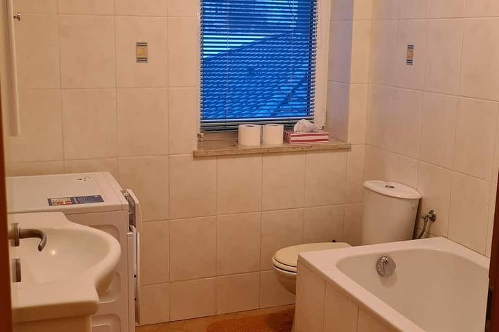 Ganze Wohnung, Perfect 1-bedroom apartment in peaceful Werneuchen for your stay in Werneuchen, Brandenburgische Seenplatte GmbH Region