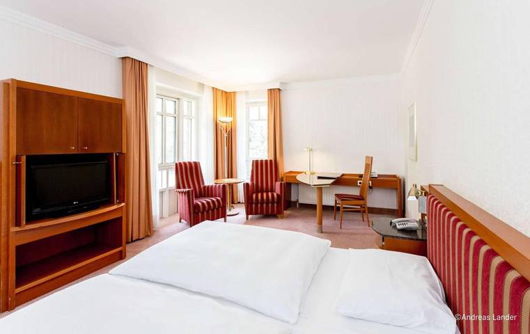 Hotel für 3 Personen, mit Pool und Whirlpool sowie Garten und Sauna in Magdeburg - 4