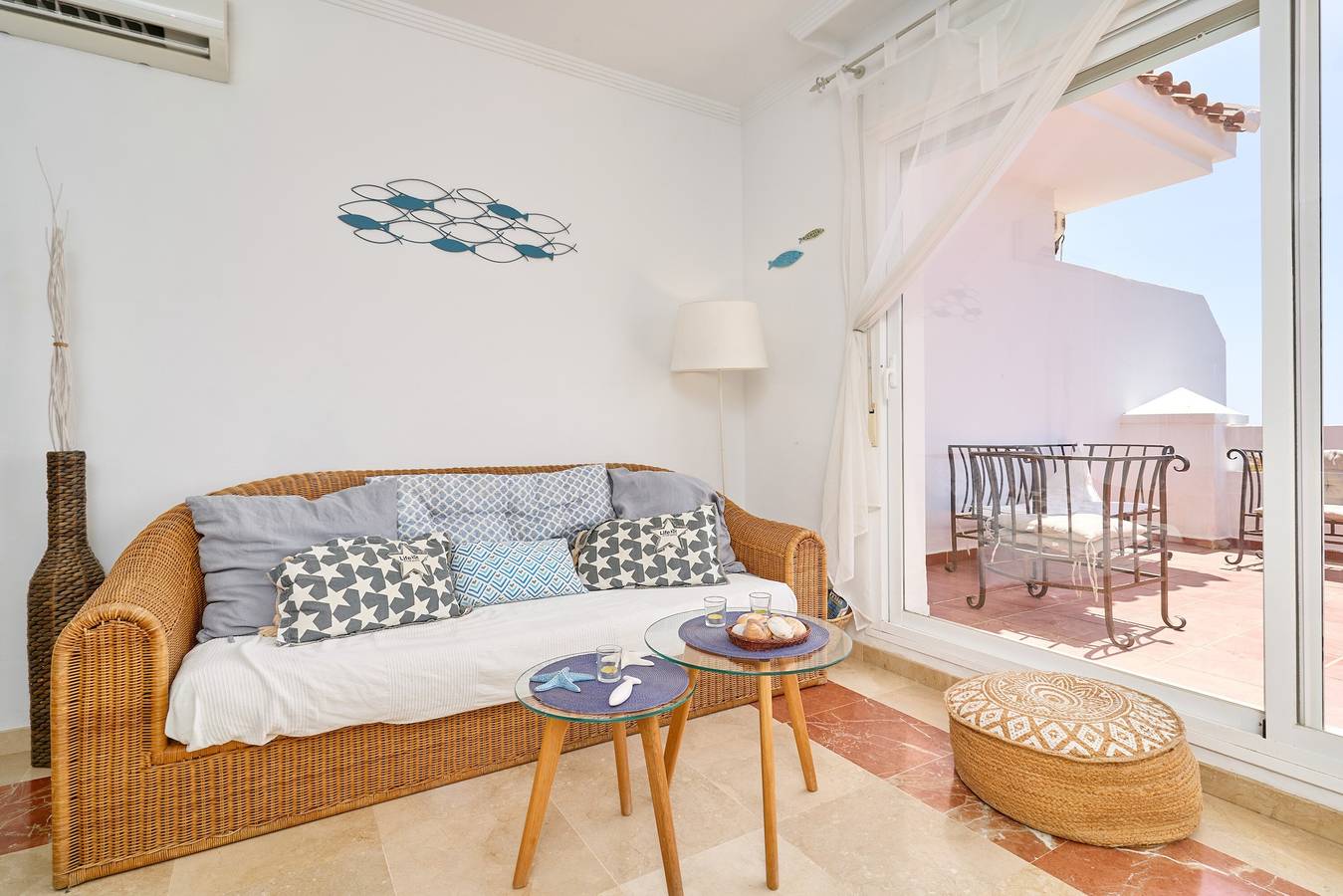 Ganze Wohnung, Apartment 'Siete Colores Rincón De La Victoria' mit Meerblick, Gemeinschaftspool & privater Terrasse in Rincón de la Victoria, Costa del Sol