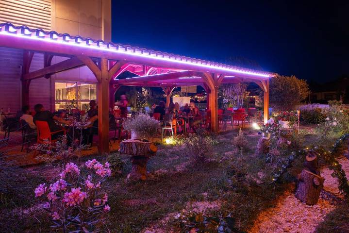 Hôtel pour 2 personnes, avec piscine et jardin, animaux acceptés à Brignoles - 3