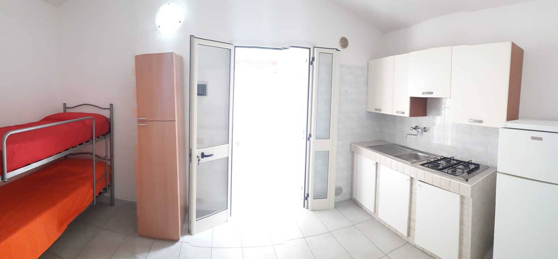 Appartamento intero, Appartamento 'Trilo 2' con terrazza privata, giardino in comune e Wi-Fi in Peschici, Valle Clavia