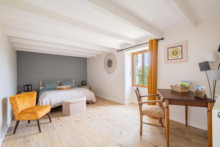 Location de vacances pour 4 personnes, avec piscine ainsi que vue et jardin, animaux acceptés à Redon - 4