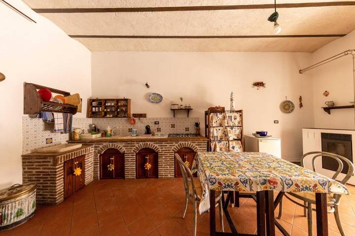 Gîte pour 3 personnes, avec balcon à Mascalucia - 4