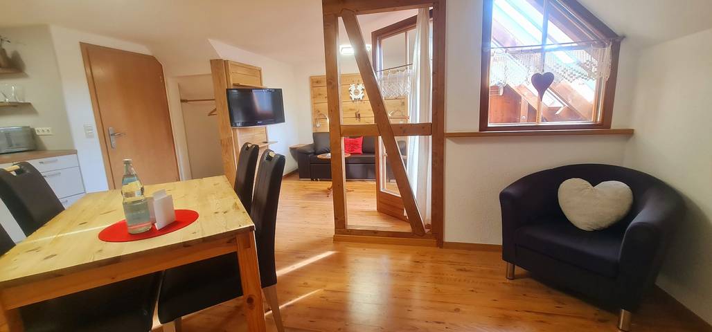 Ferienwohnung für 2 Personen, mit Balkon und Terrasse sowie Garten und Ausblick in Fröhnd - 3