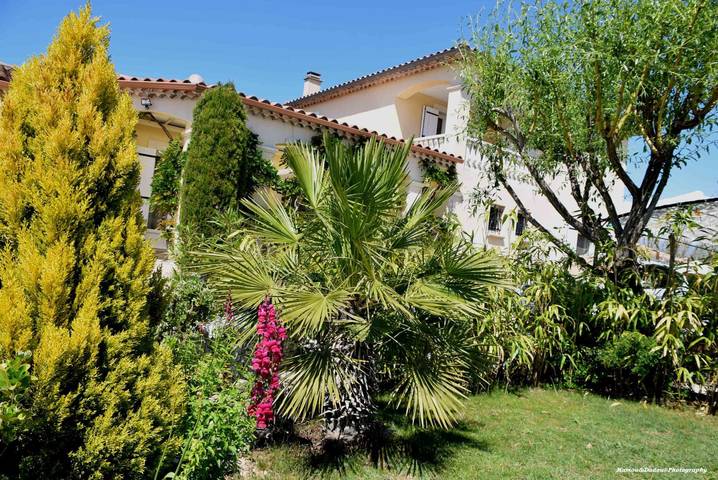 Gîte pour 2 personnes, avec terrasse ainsi que jardin et piscine à Monteux - 4
