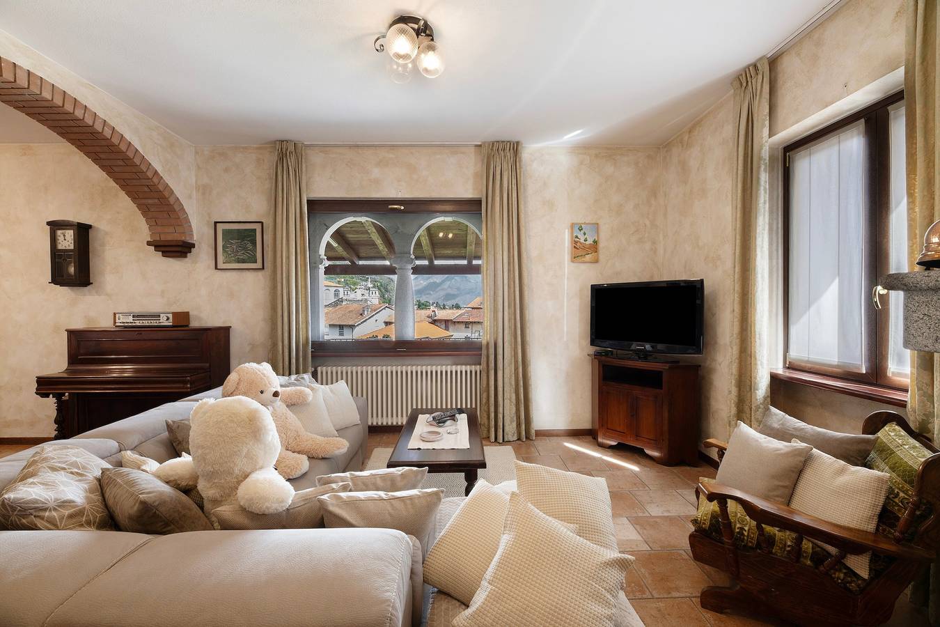 Ganze Wohnung, Ferienwohnung 'Liivv House - Comersee' mit Seeblick, privater Terrasse und Wi-Fi in Gravedona, Gravedona ed Uniti