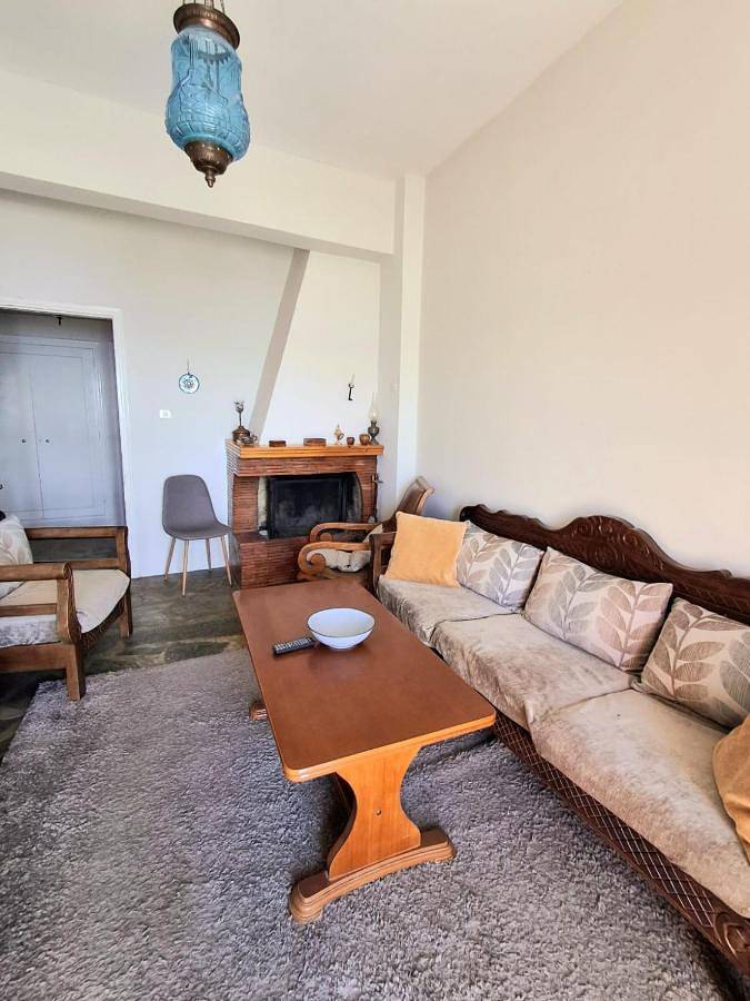 Gîte pour 5 personnes, avec jardin et vue dans Érétrie - 4