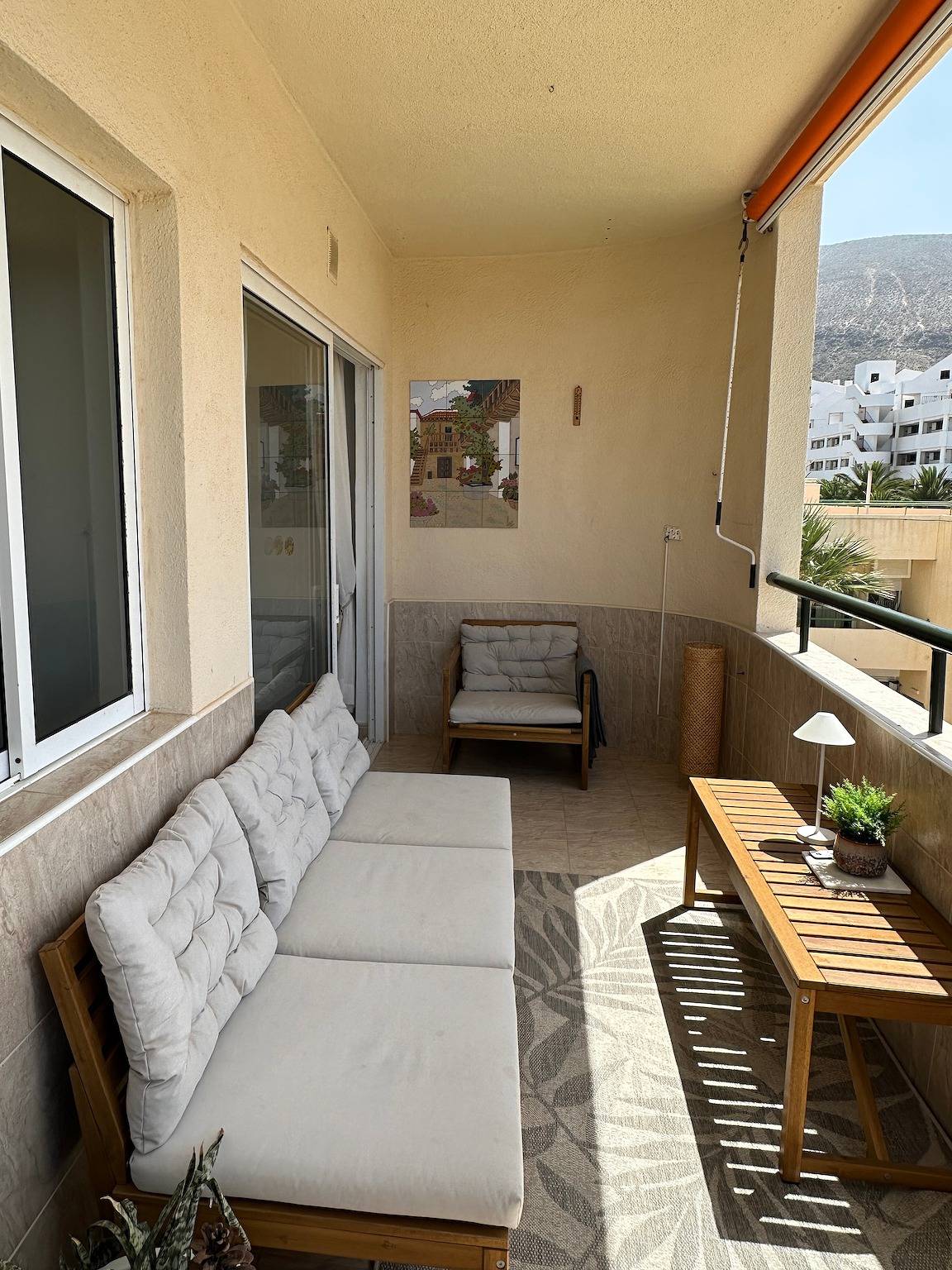 Ganze Wohnung, Ferienwohnung 'Costamar Oceanview 1 Bed' mit Meerblick, Gemeinschaftspool und Wlan in Los Cristianos, Arona