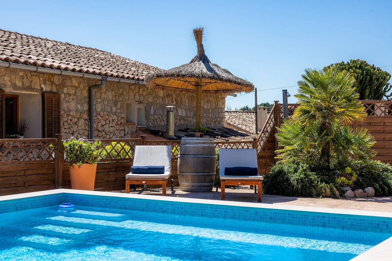 Maison de vacances "Casa Martin" avec vue sur les montagnes, piscine privée et Wi-Fi in Calvià, Majorque de l'Ouest