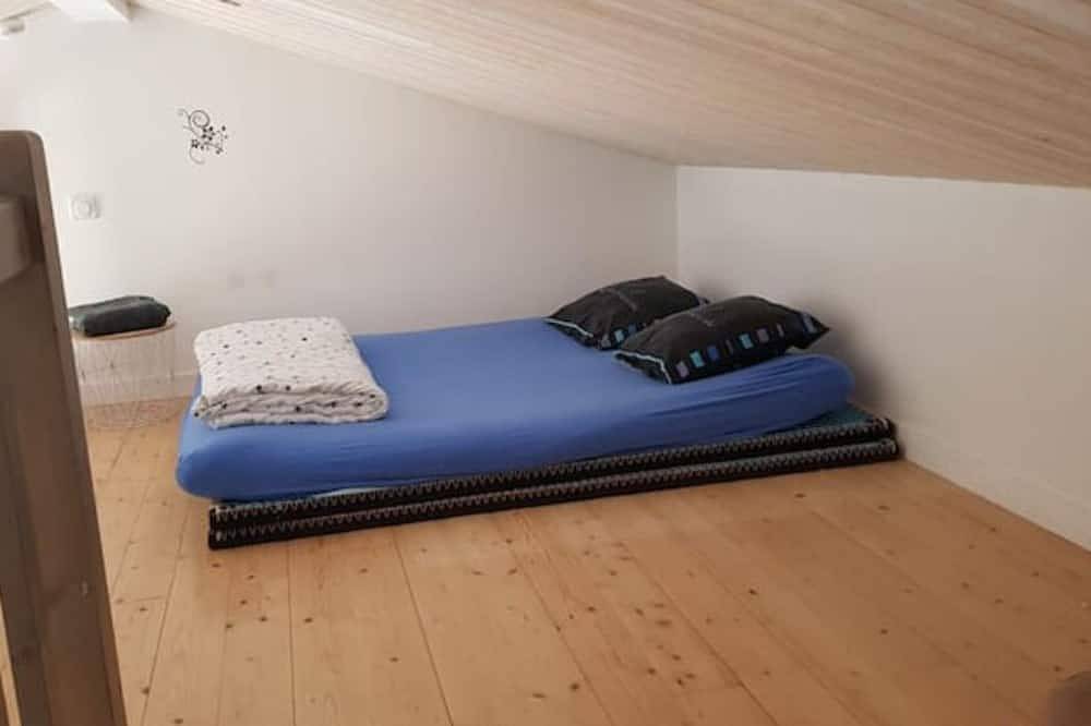 Gite De Groupe 6 Chambres + Mezzanine - Semaine/we in L'Aiguillon-sur-Mer, Fontenay-le-Comte
