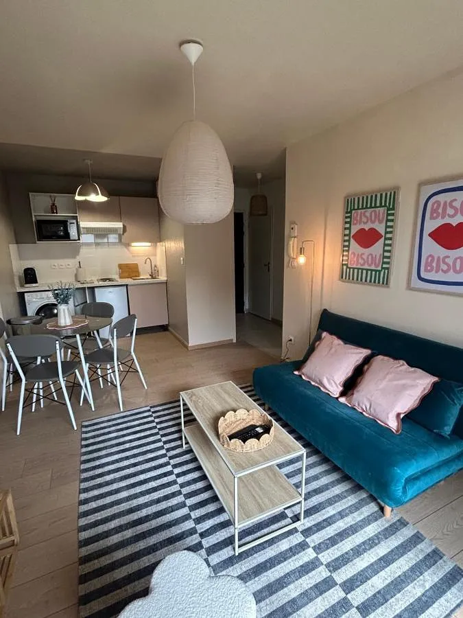 Apartamento de vacaciones para 4 personas, con balcón y piscina - 1