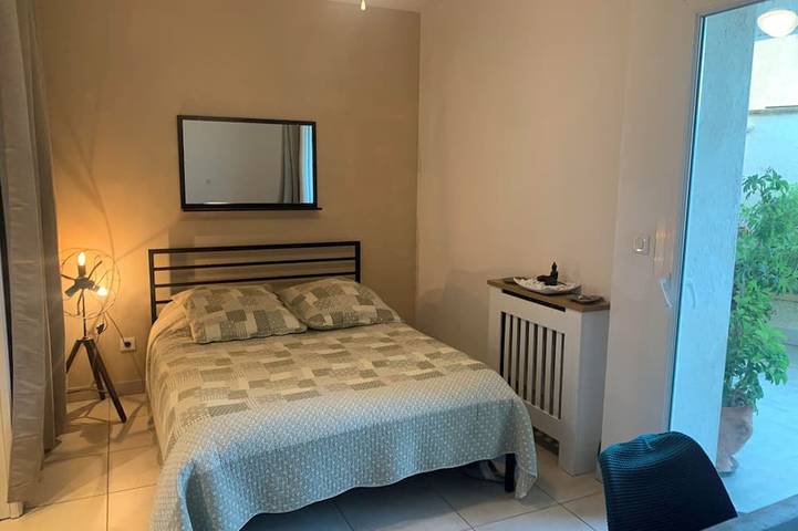 Location de vacances pour 11 personnes, animaux acceptés à Villetelle - 3