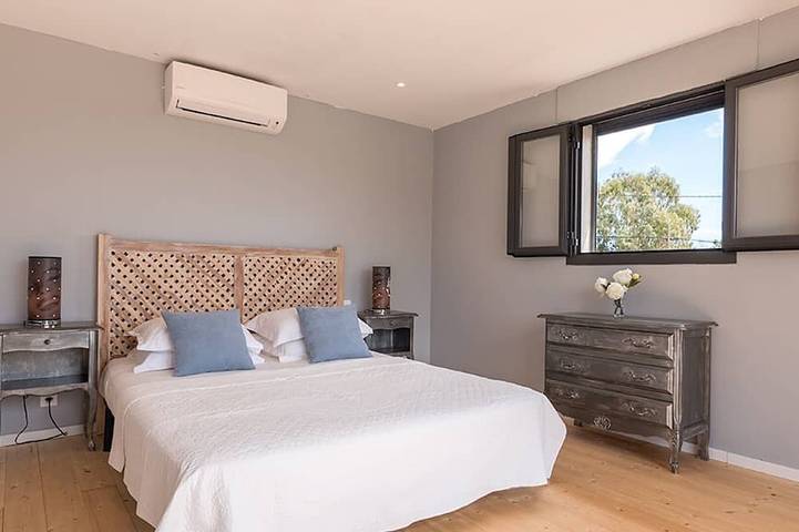 Villa pour 10 personnes, avec balcon ainsi que jacuzzi et jardin à Pianottoli-Caldarello - 2