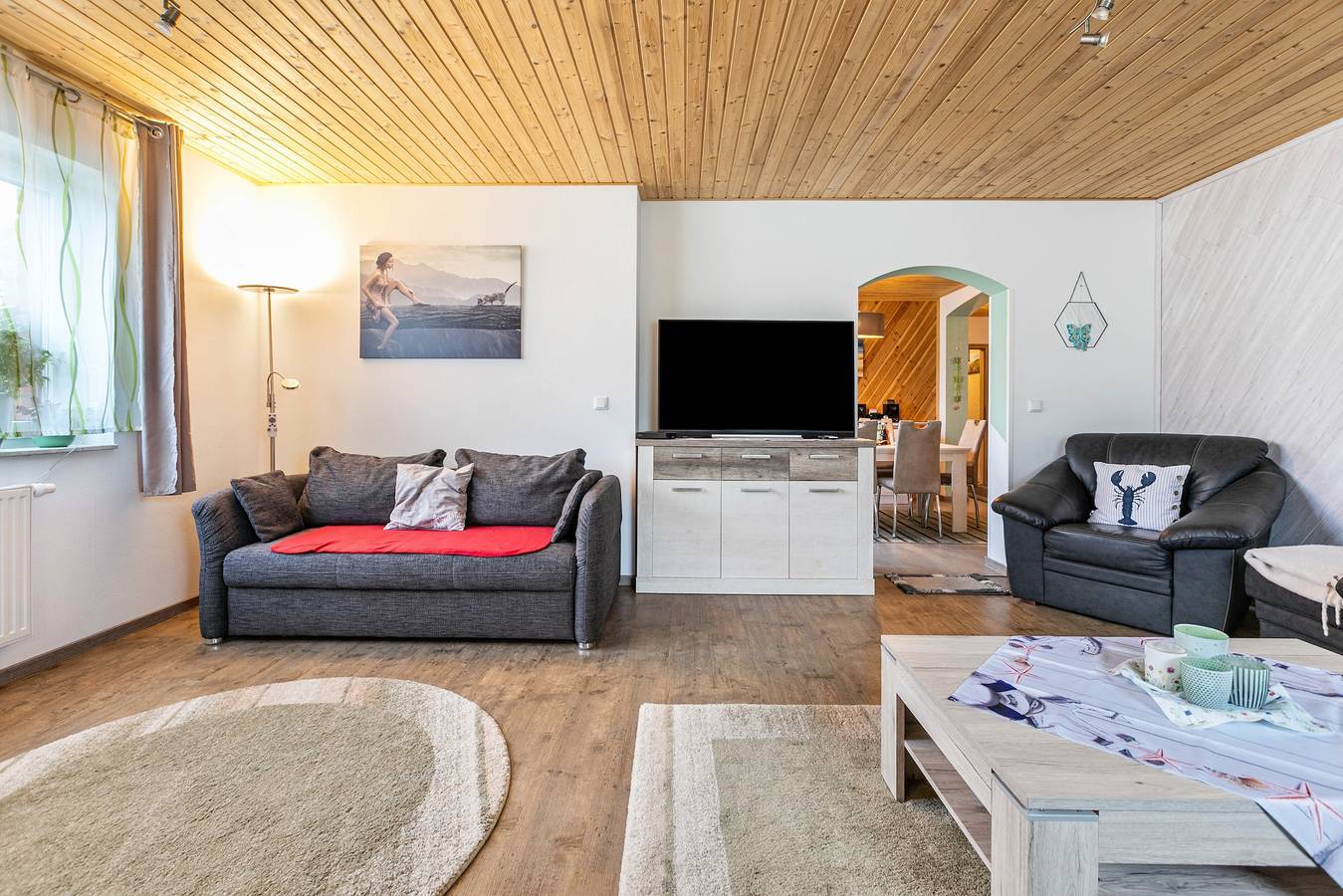 Ganze Wohnung, Ferienwohnung "Nordlicht" im Reetdachhaus mit Terrasse und Wlan in Wesselburener Deichhausen, Nordseeküste