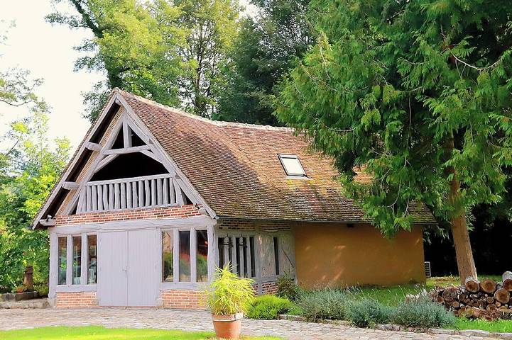 Gîte pour 8 personnes, avec Jardin et Piscine à Verlin
