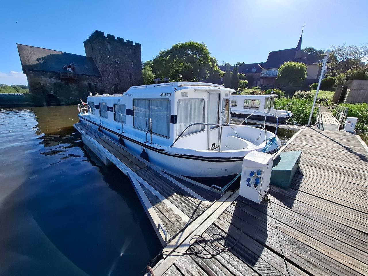 Bateau séjour en bord de Mayenne - 9 pers. in Chenillé-Changé, Région de Segré