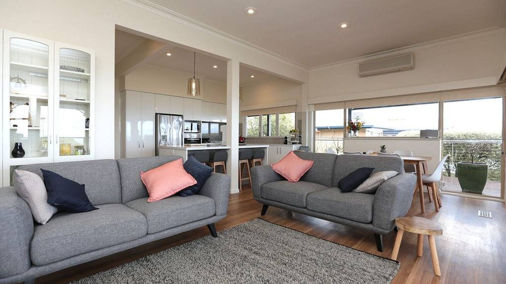 Bay Views On Browne Mccrae in McCrae, Mornington Peninsula