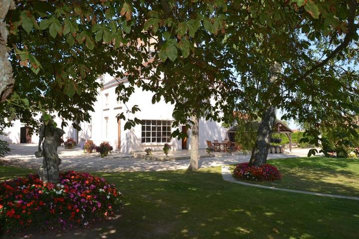 Location de vacances pour 2 personnes, avec jardin et terrasse dans Parc naturel régional de la Montagne de Reims - 4