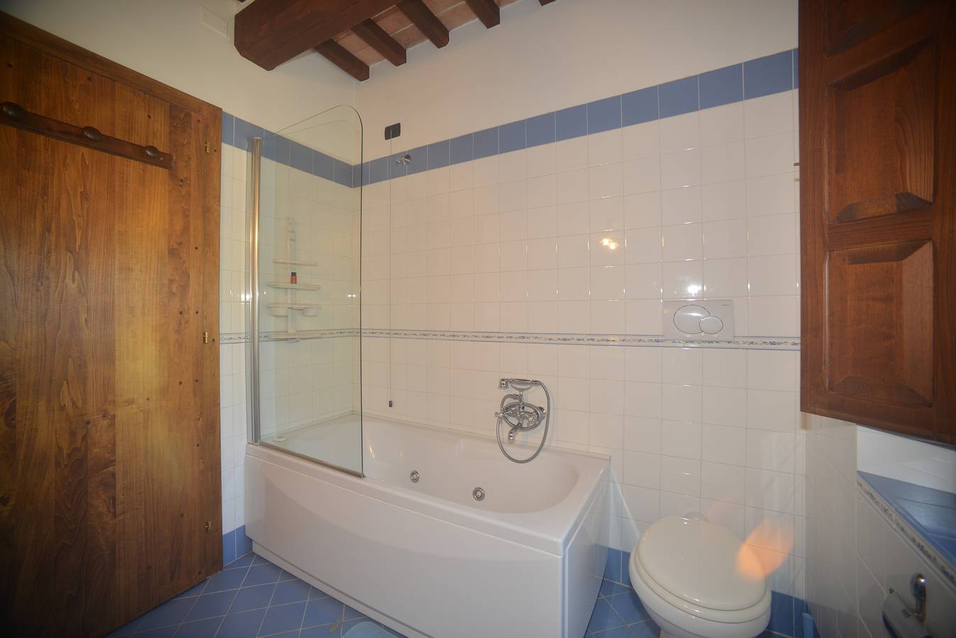 Villa privada en Toscana con piscina, aire acondicionado, mosquiteras, wifi adsl in Chianciano Terme, Chianti