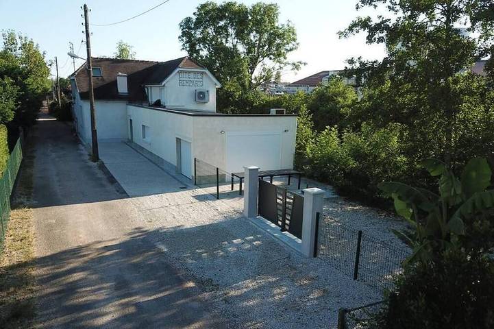 Maison de vacances pour 12 personnes, avec terrasse et jardin, animaux acceptés