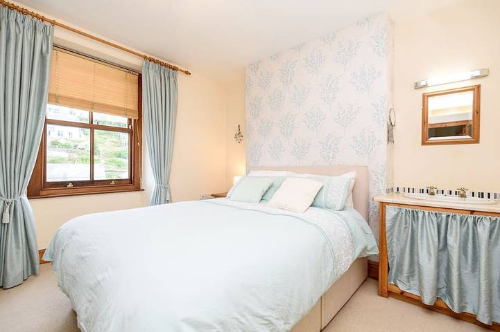 Fabulosa casa familiar con amplio jardín y wifi in Looe, Cornualles