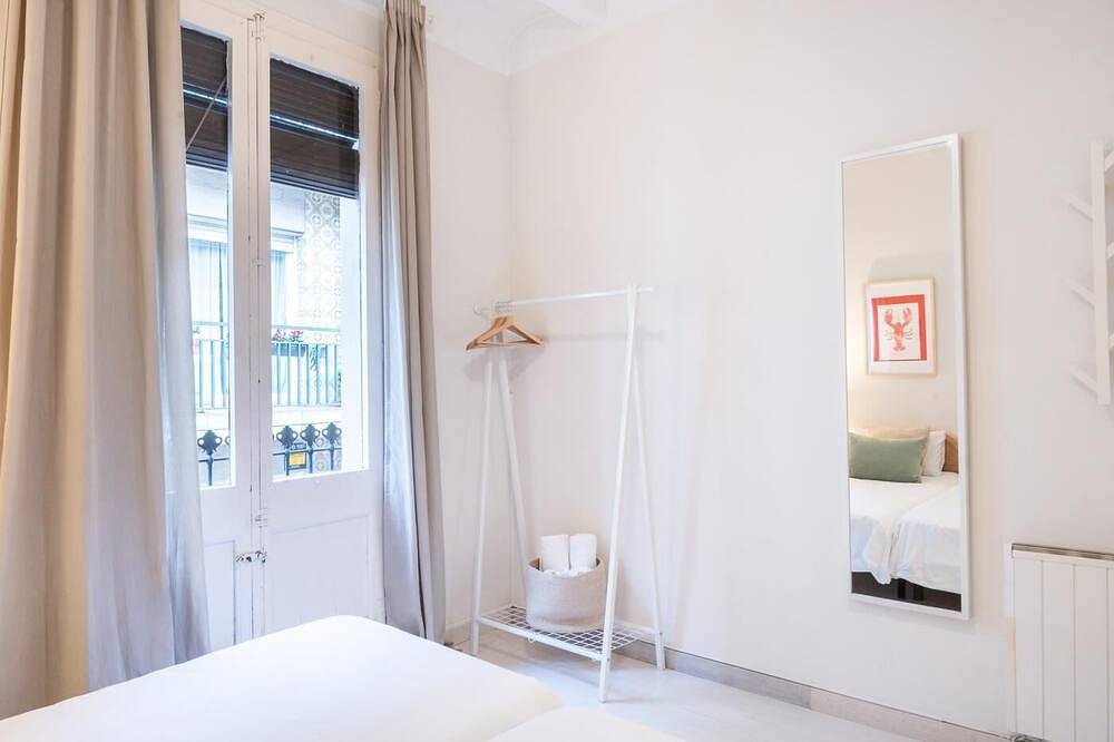 Ganze Wohnung, Cozy newly renovated apartment in Gracia in Barcelona Zentrum, Barcelona