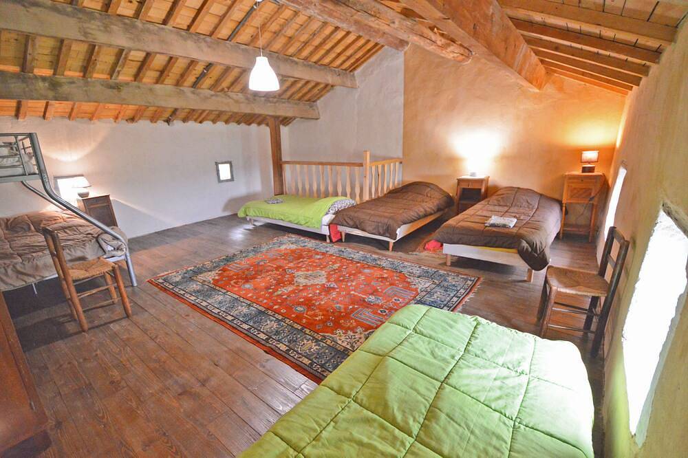 Mas Antonin 16/18 pers. 7 chb Piff chiff, bonita vista al Mont Ventoux in La Garde-Adhémar, Región de Nyons