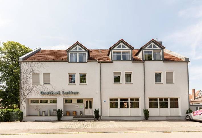 Hotel für 4 Personen, mit Terrasse und Garten in Bodenwöhr