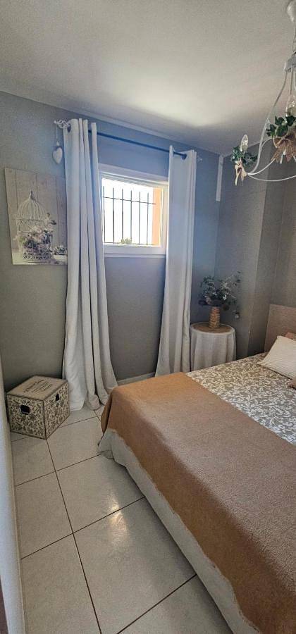 Gîte pour 4 personnes, avec Terrasse ainsi que Jardin et Piscine à Cardet - 2