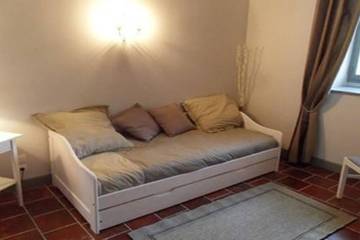 Gîte pour 4 personnes, avec jardin à Marseillette