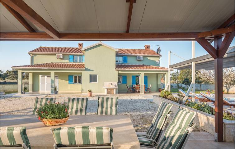 Ferienhaus für 10 Personen, mit Terrasse in Rovinj - 2
