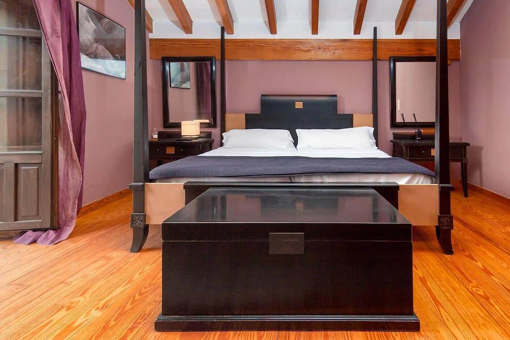 Casona Los Fresnos, A Jewel In The Heart Of Cantabria. in Entrambasaguas, Cantabrian Coast