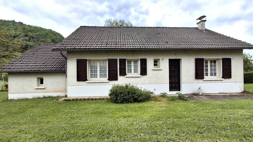 Gîte pour 6 personnes, avec jardin et terrasse dans Auvergne-Rhône-Alpes - 3